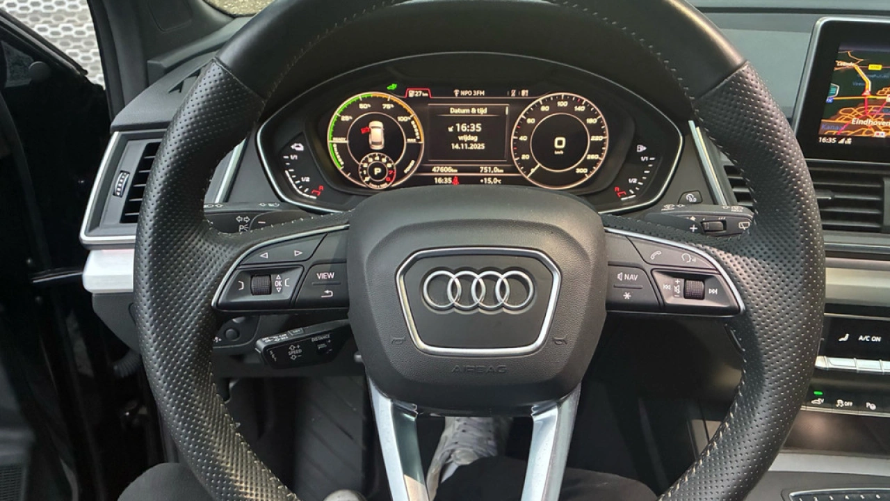 Audi Q5 55 TFSI e Quattro Competition / 05-2026 VERWACHT / B&O / Head-Up Display / Pano