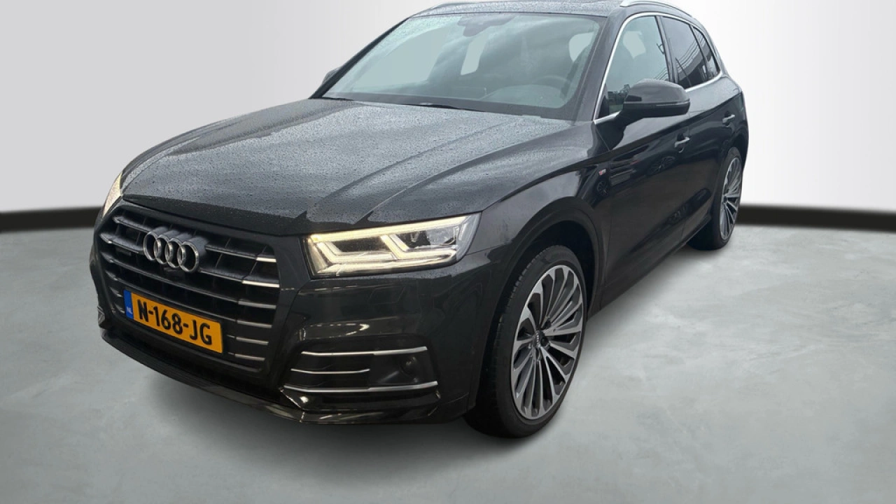 Audi Q5 55 TFSI e Quattro Competition / 05-2026 VERWACHT / B&O / Head-Up Display / Pano