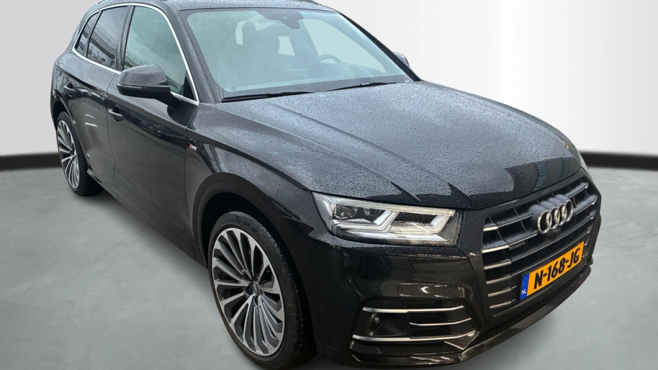 Audi Q5 55 TFSI e Quattro Competition / 05-2026 VERWACHT / B&O / Head-Up Display / Pano