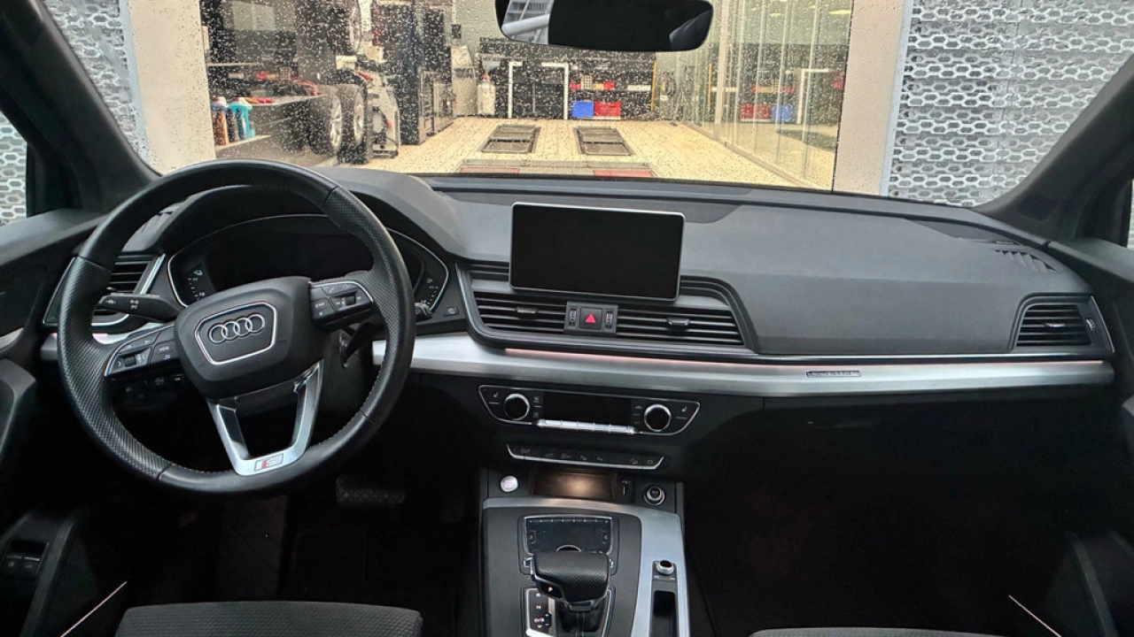 Audi Q5 55 TFSI e Quattro Competition / 05-2026 VERWACHT / B&O / Head-Up Display / Pano