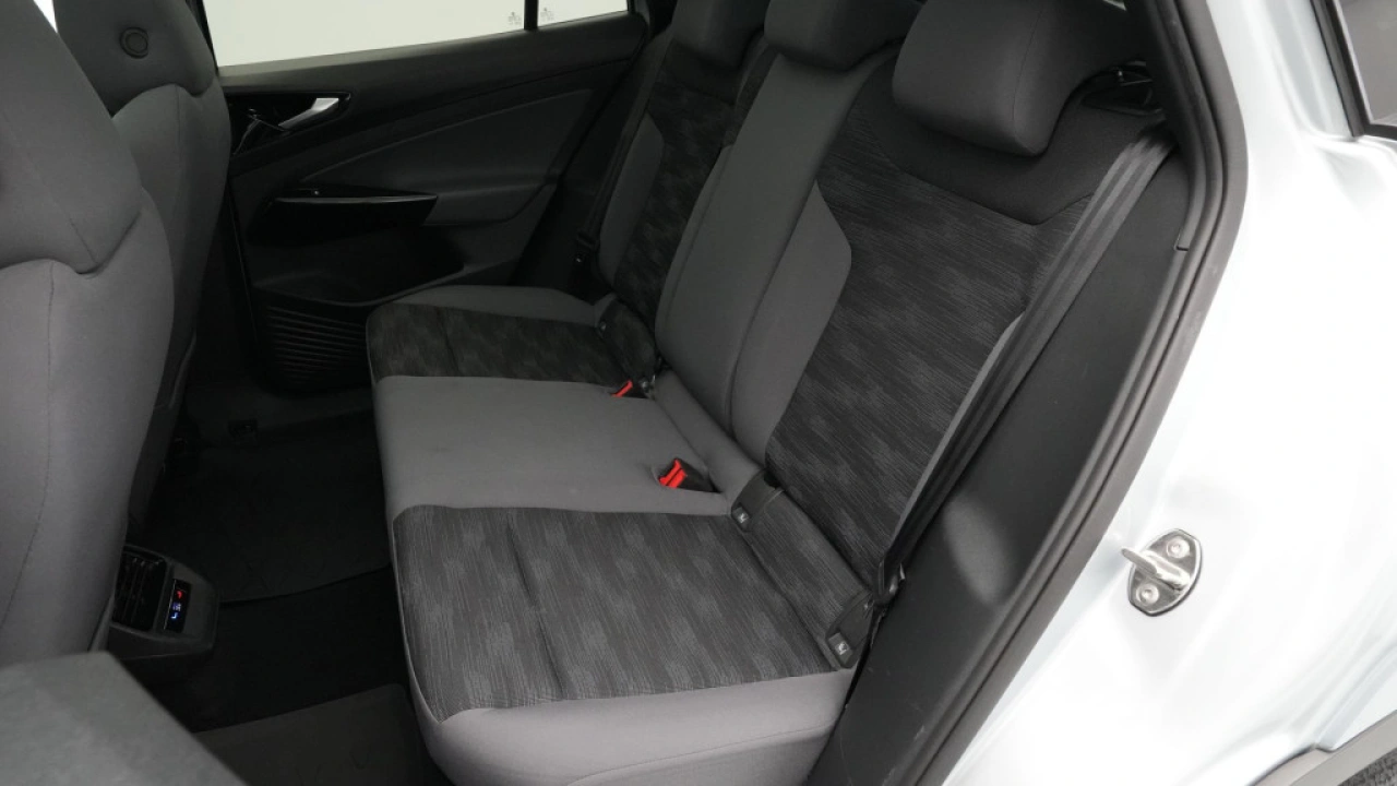 Volkswagen ID.4 Pure 52 kWh 170pk SOH 90% Panoramadak Warmtepomp Matrix