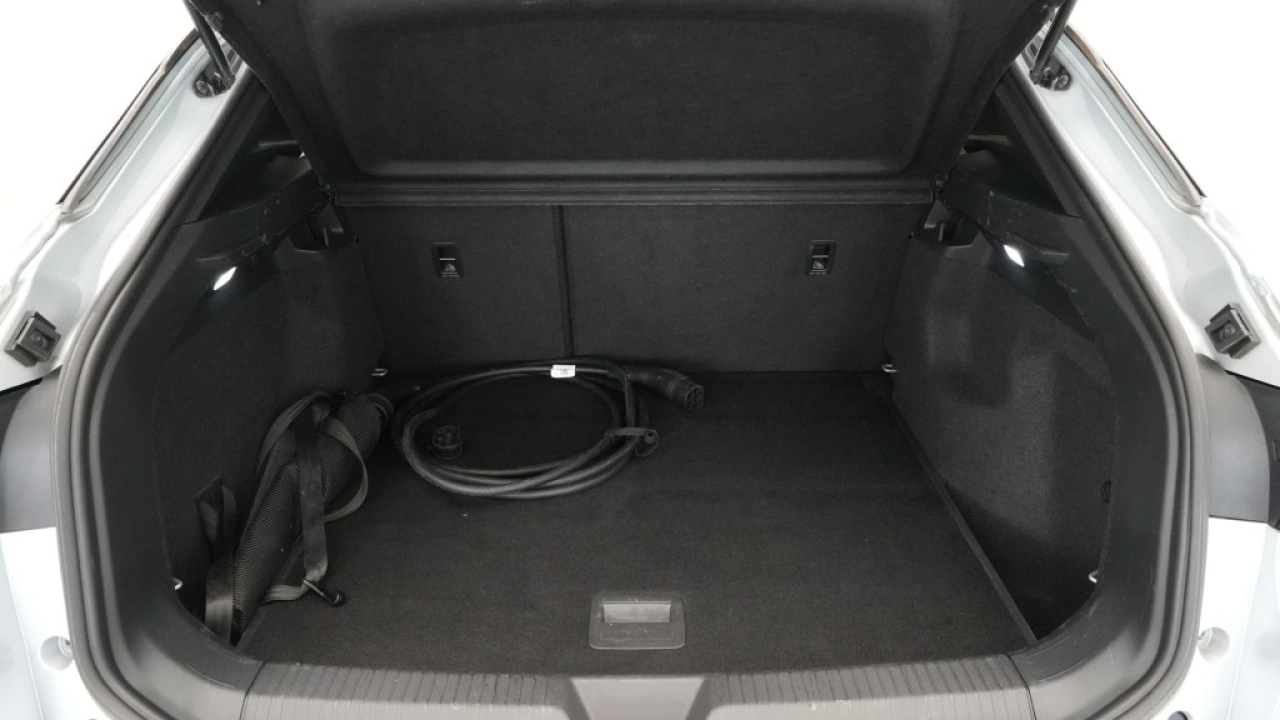 Volkswagen ID.4 Pure 52 kWh 170pk SOH 90% Panoramadak Warmtepomp Matrix