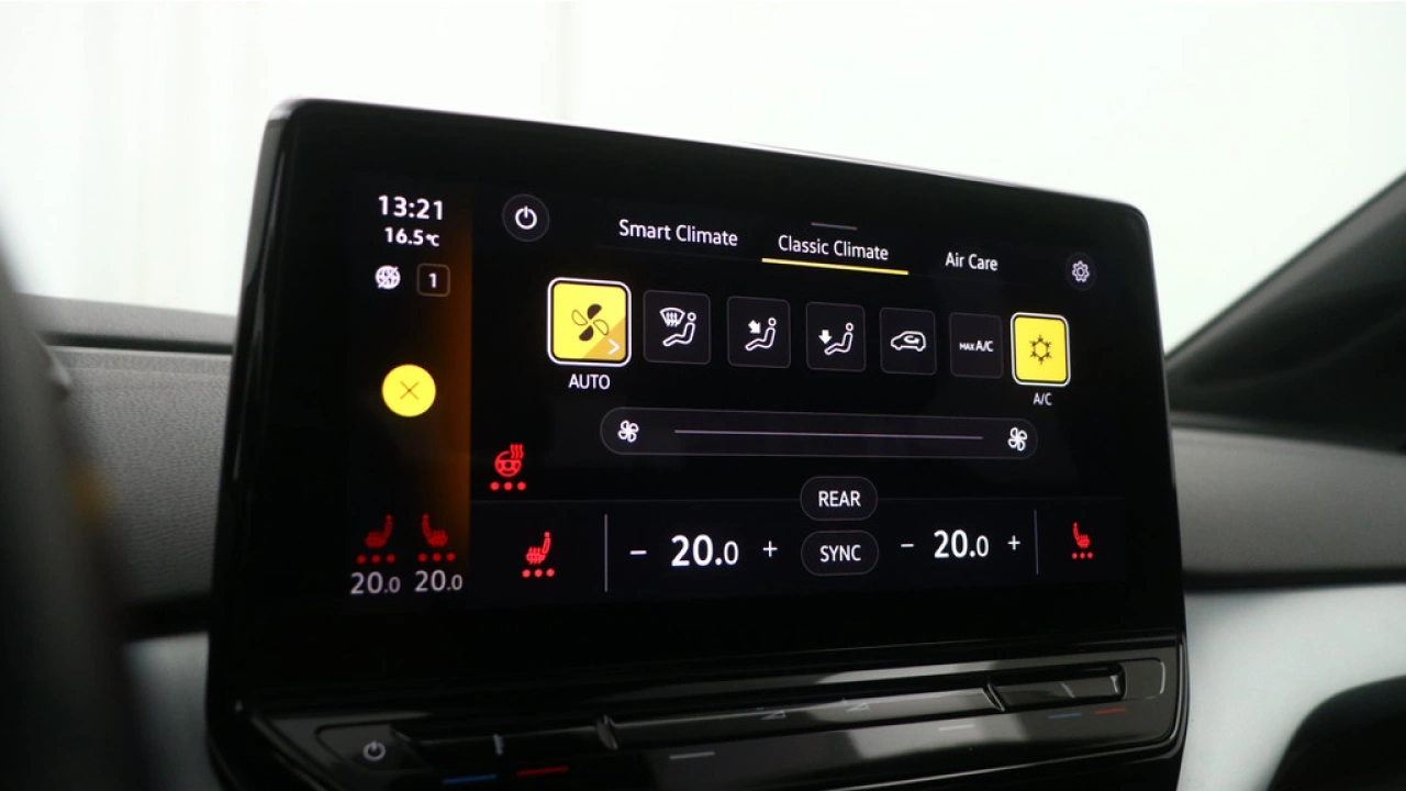 Volkswagen ID.4 Pure 52 kWh 170pk SOH 90% Panoramadak Warmtepomp Matrix