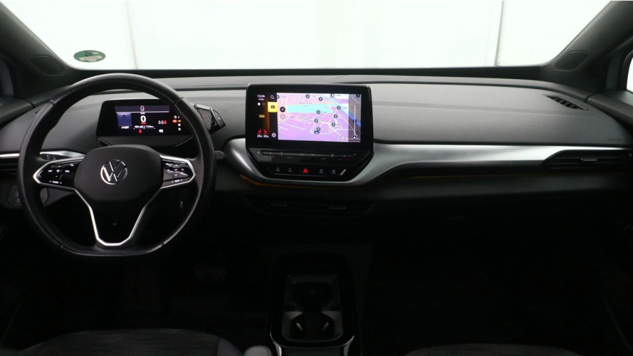 Volkswagen ID.4 Pure 52 kWh 170pk SOH 90% Panoramadak Warmtepomp Matrix