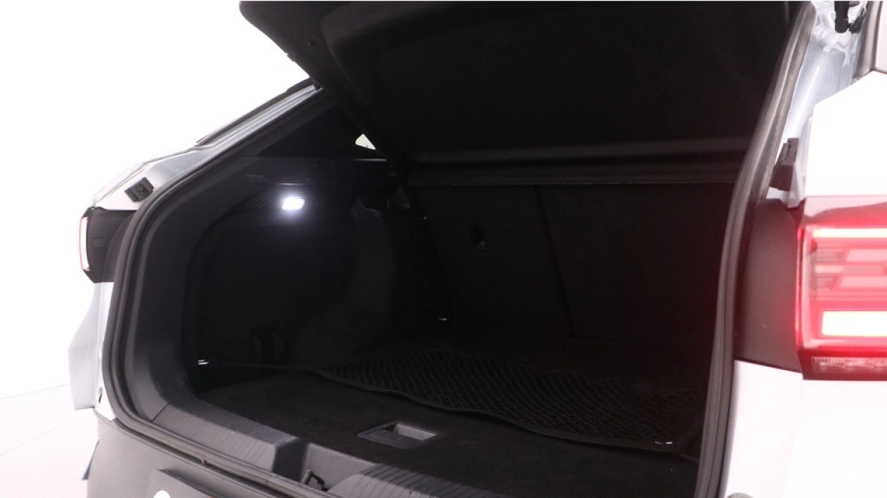 Volkswagen ID.4 Pure 52 kWh 170pk SOH 90% Panoramadak Warmtepomp Matrix