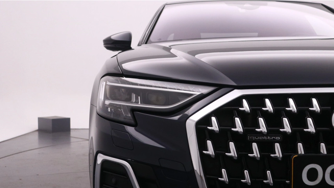Audi A8 60 TFSI e Quattro 462pk / Achteras besturing / Massagestoelen