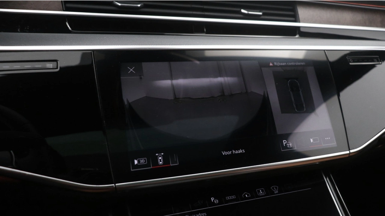 Audi A8 60 TFSI e Quattro 462pk / Achteras besturing / Massagestoelen