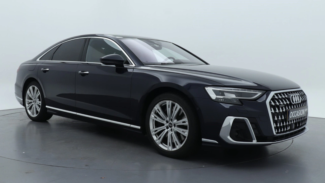 Audi A8 60 TFSI e Quattro 462pk / Achteras besturing / Massagestoelen
