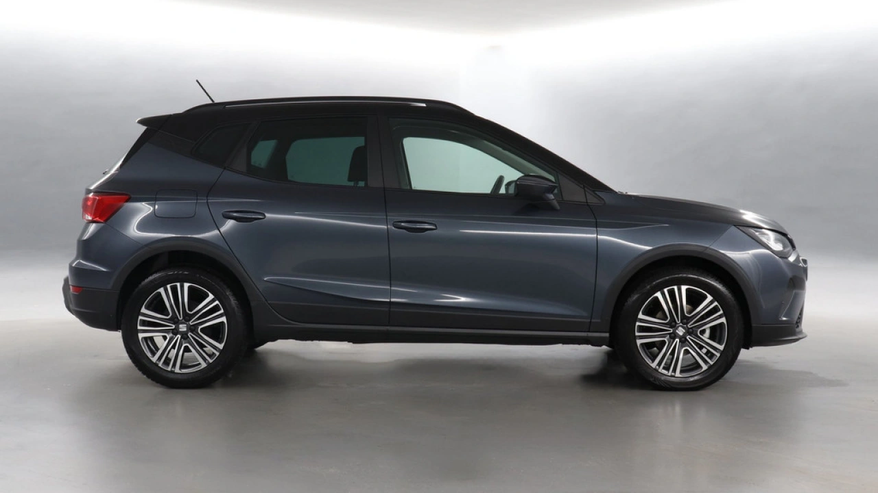 SEAT Arona 1.0 TSI 95pk Style Business Intense