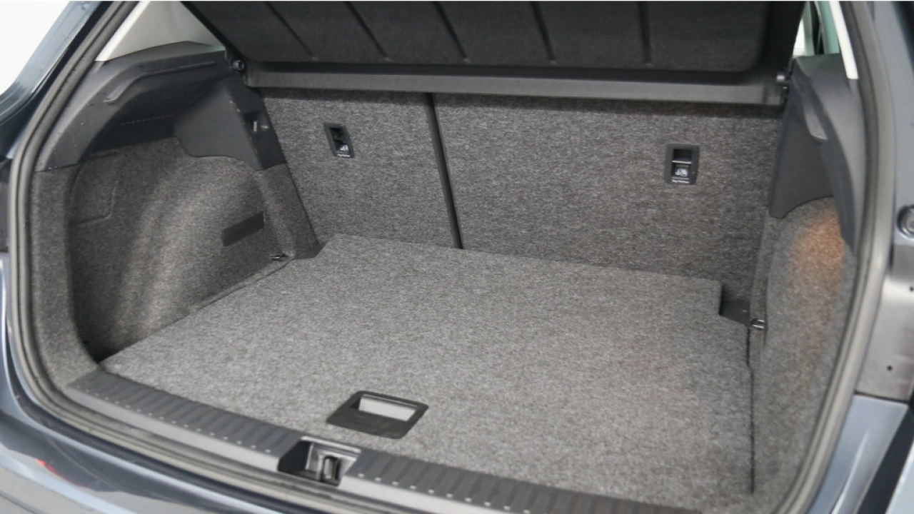 SEAT Arona 1.0 TSI 95pk Style Business Intense