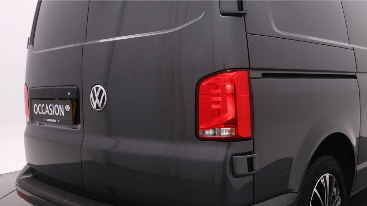 VW Bedrijfswagens Transporter L1H1 2.0 TDI 150pk DSG Bulli