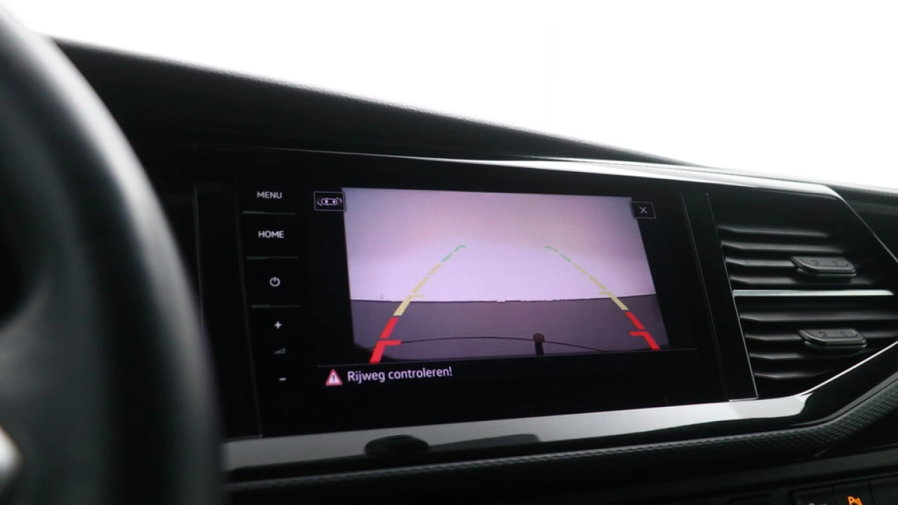 VW Bedrijfswagens Transporter L1H1 2.0 TDI 150pk DSG Bulli