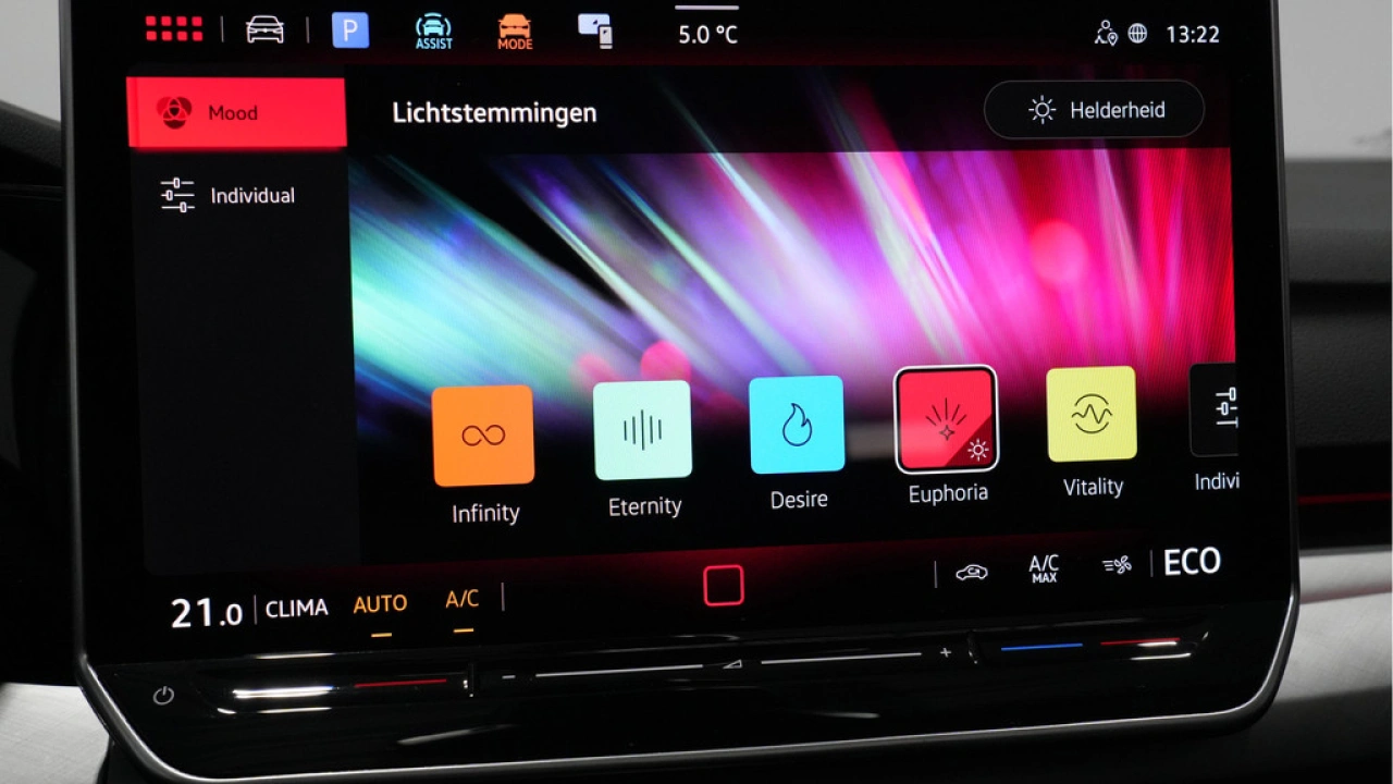 Volkswagen Golf 1.5 eHybrid 204pk Life Edition