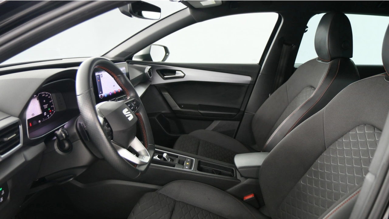 SEAT Leon Sportstourer 1.0 eTSI 110pk FR Business DSG