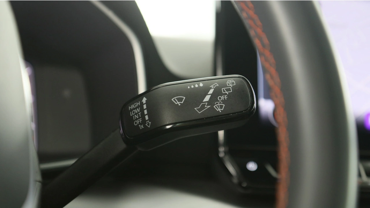 SEAT Leon Sportstourer 1.0 eTSI 110pk FR Business DSG