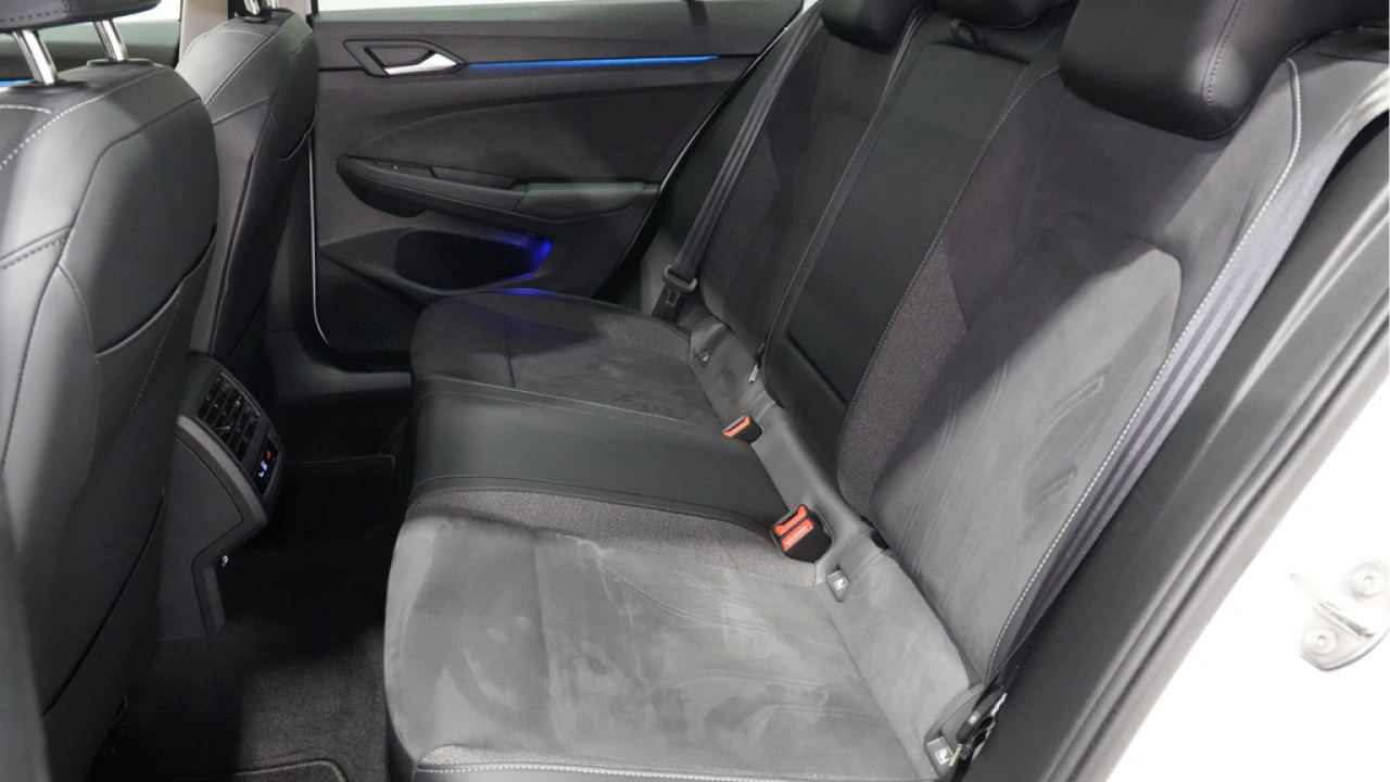 Volkswagen Golf 1.5 eHybrid 2045pk Life Edition