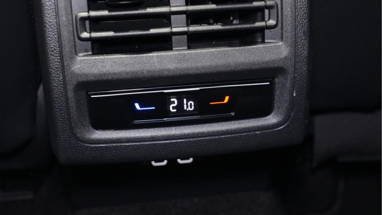 Volkswagen Golf 1.5 eHybrid 2045pk Life Edition