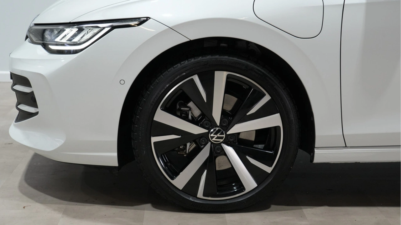 Volkswagen Golf 1.5 eHybrid 2045pk Life Edition
