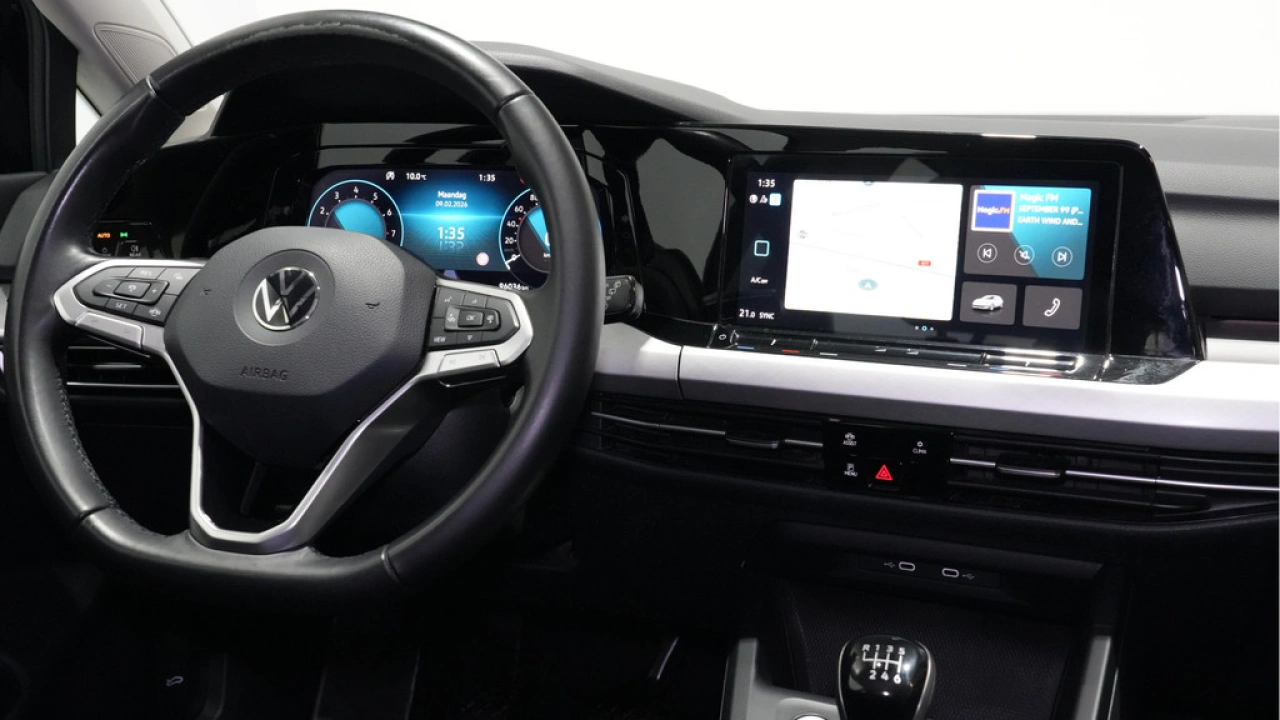 Volkswagen Golf 1.0 TSI 110pk Life Business