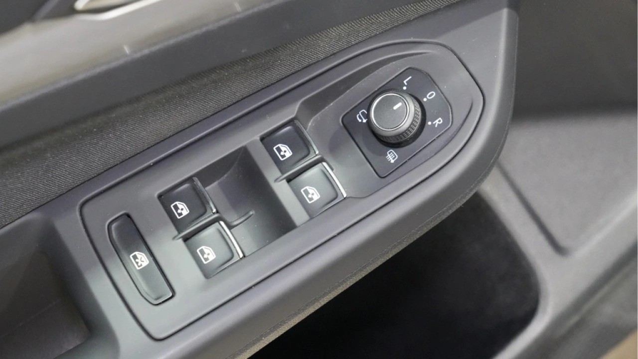 Volkswagen Golf 1.0 TSI 110pk Life Business