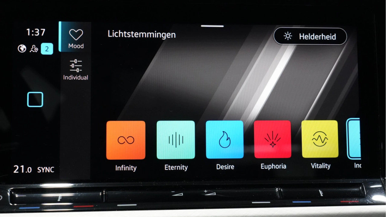 Volkswagen Golf 1.0 TSI 110pk Life Business