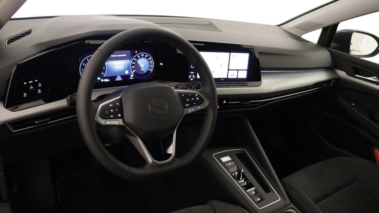 Volkswagen Golf 1.0 eTSI 110pk DSG Life Business