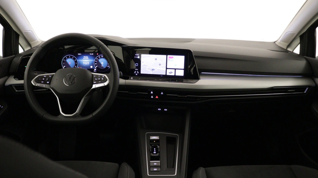 Volkswagen Golf 1.0 eTSI 110pk DSG Life Business