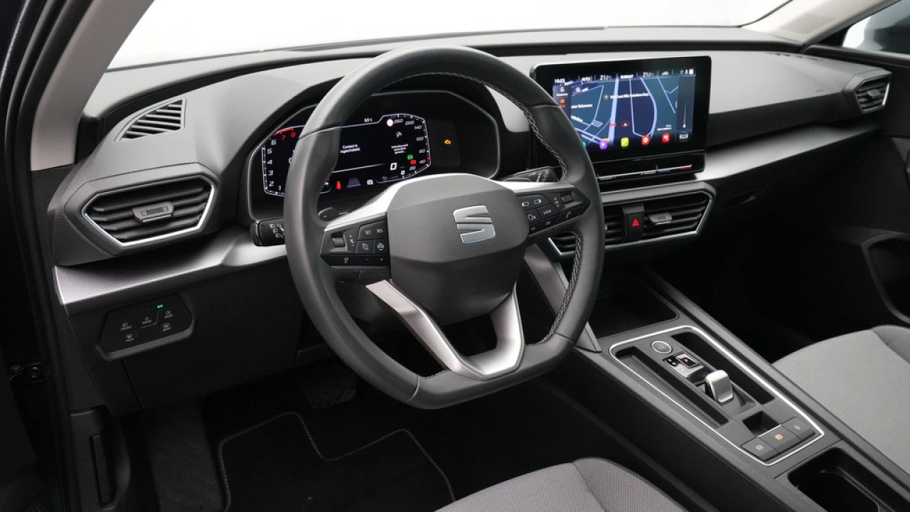 SEAT Leon Sportstourer 1.5 eTSI 150pk DSG Style Business Intense