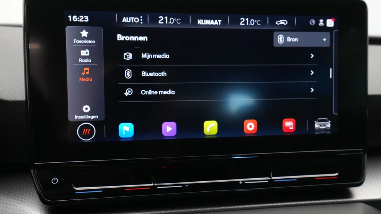 SEAT Leon Sportstourer 1.5 eTSI 150pk DSG Style Business Intense