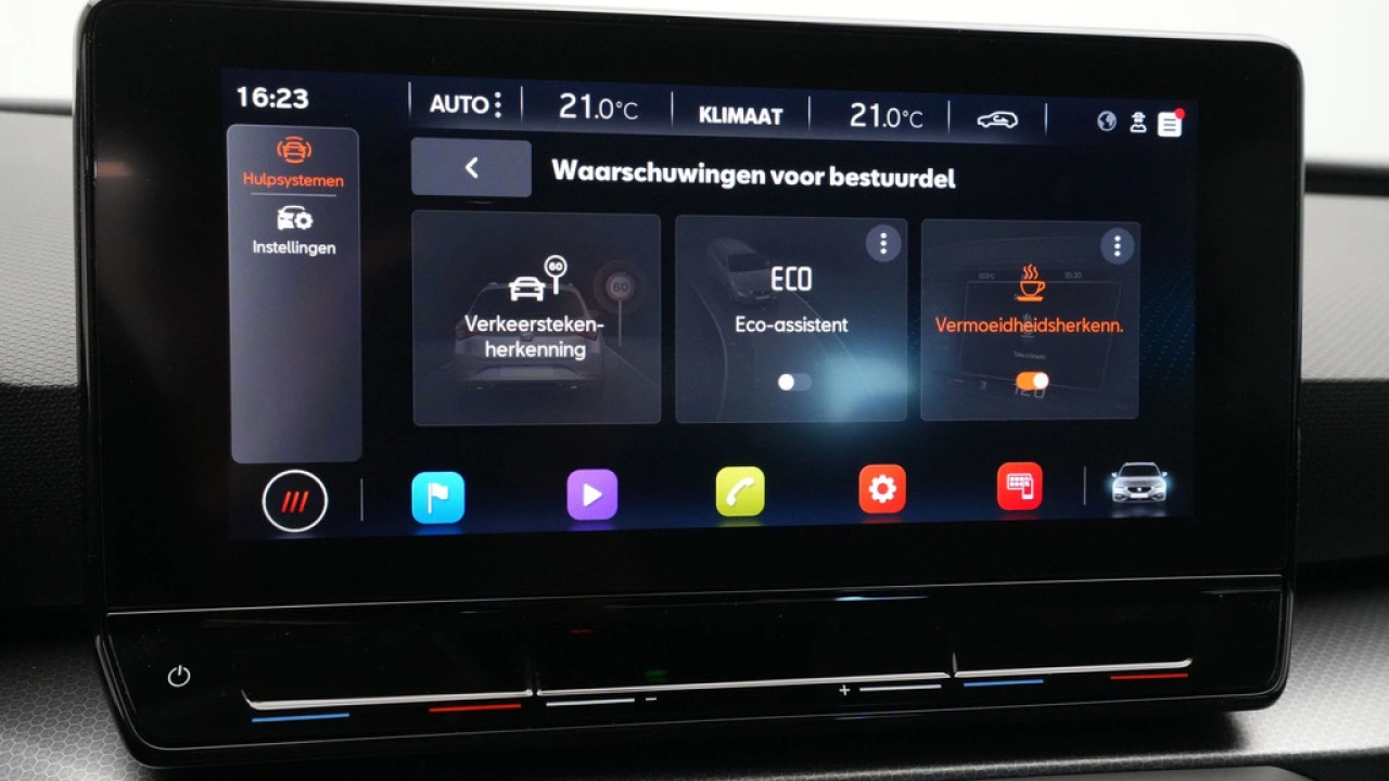 SEAT Leon Sportstourer 1.5 eTSI 150pk DSG Style Business Intense