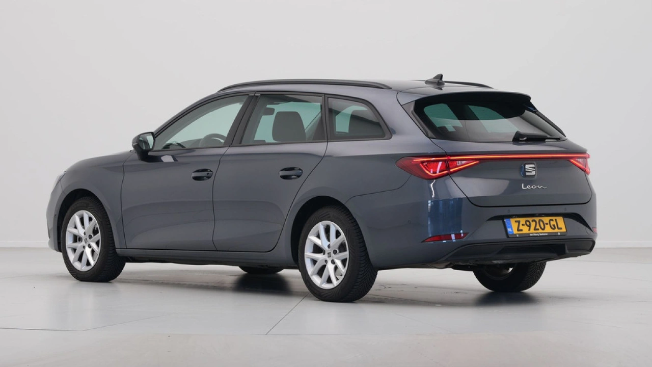 SEAT Leon Sportstourer 1.5 eTSI 150pk DSG Style Business Intense