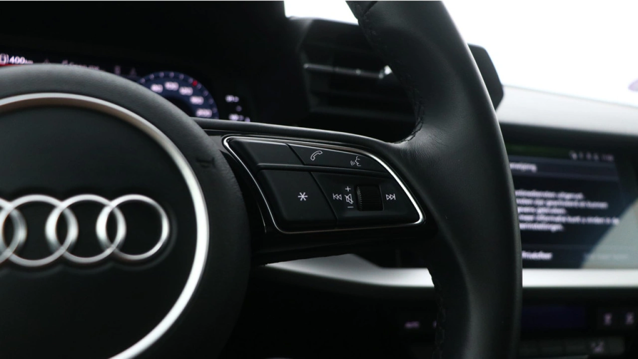 Audi A3 Sportback 30 TFSI Advanced edition | Climate control | Camera | Carplay |