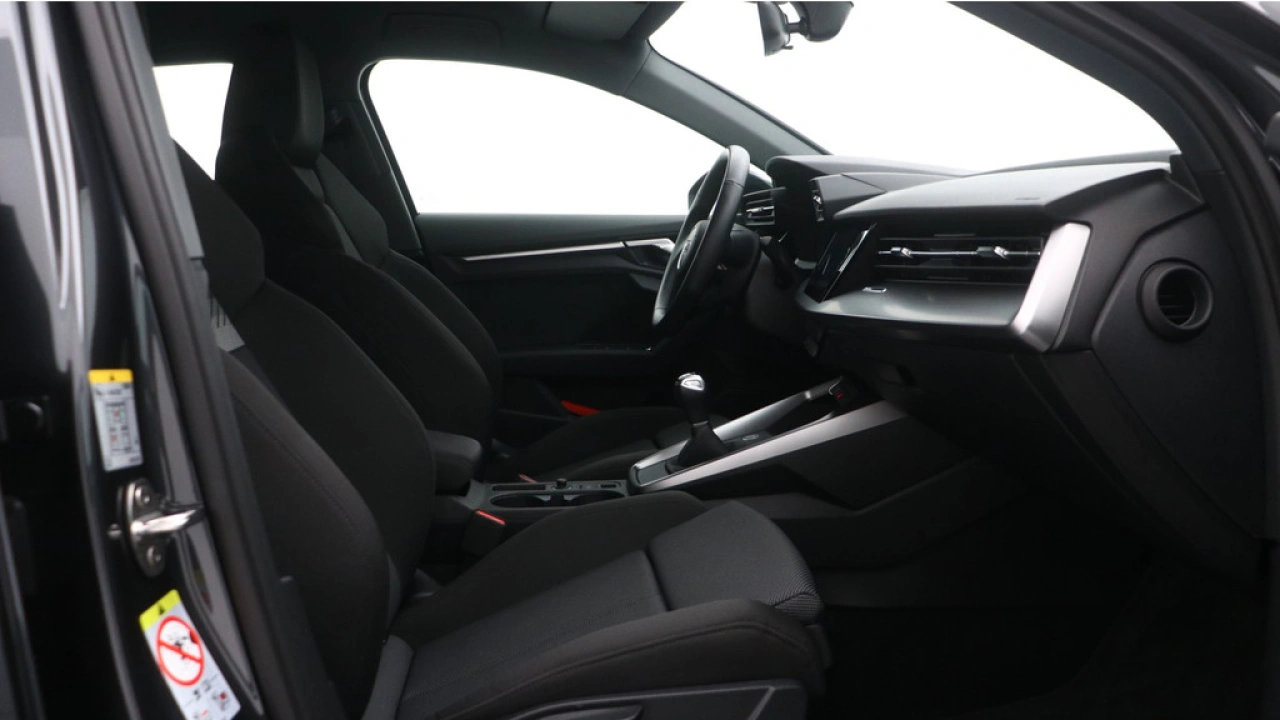 Audi A3 Sportback 30 TFSI Advanced edition | Climate control | Camera | Carplay |