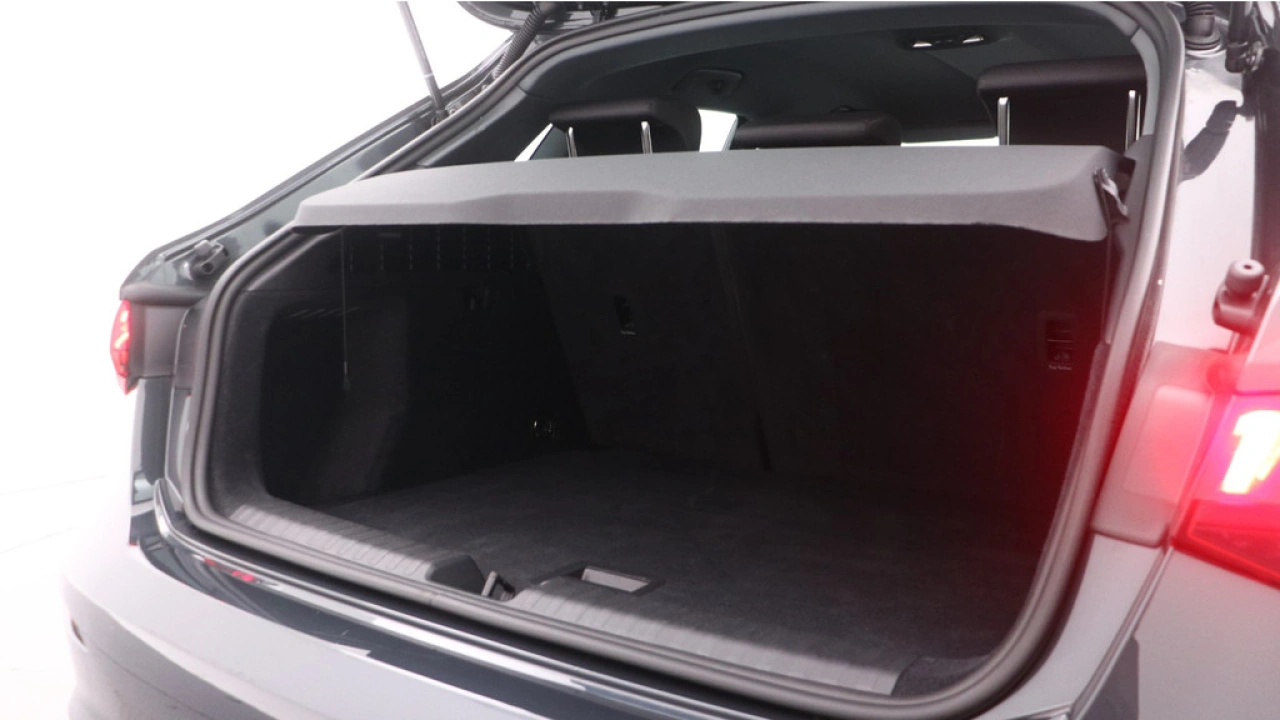 Audi A3 Sportback 30 TFSI Advanced edition | Climate control | Camera | Carplay |