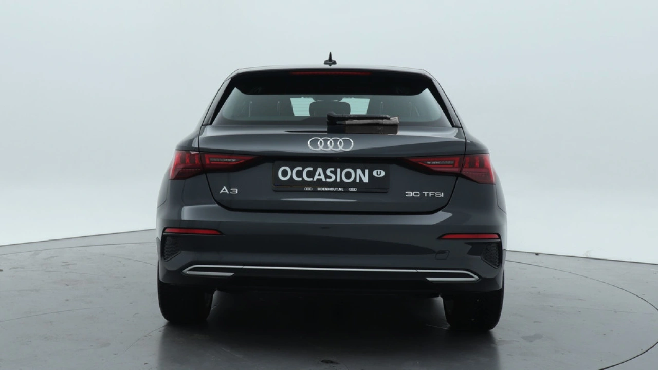 Audi A3 Sportback 30 TFSI Advanced edition | Climate control | Camera | Carplay |