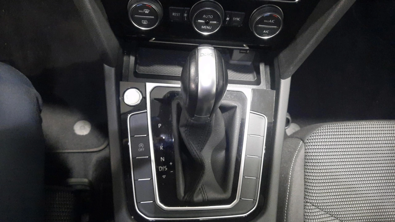 Volkswagen Arteon 1.5 TSI 150 pk TSI DSG Automaat Executive