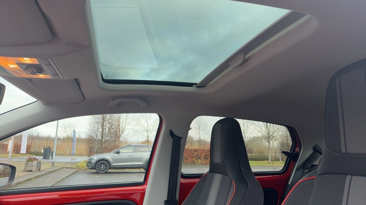 Volkswagen up! 1.0 60pk Groove up! Bluemotion