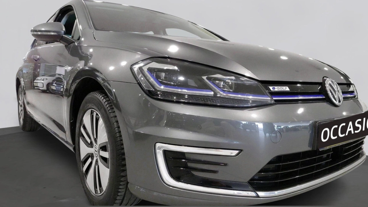 Volkswagen e-Golf E-DITION | Camera | Navigatie | Adapt Cruise control |