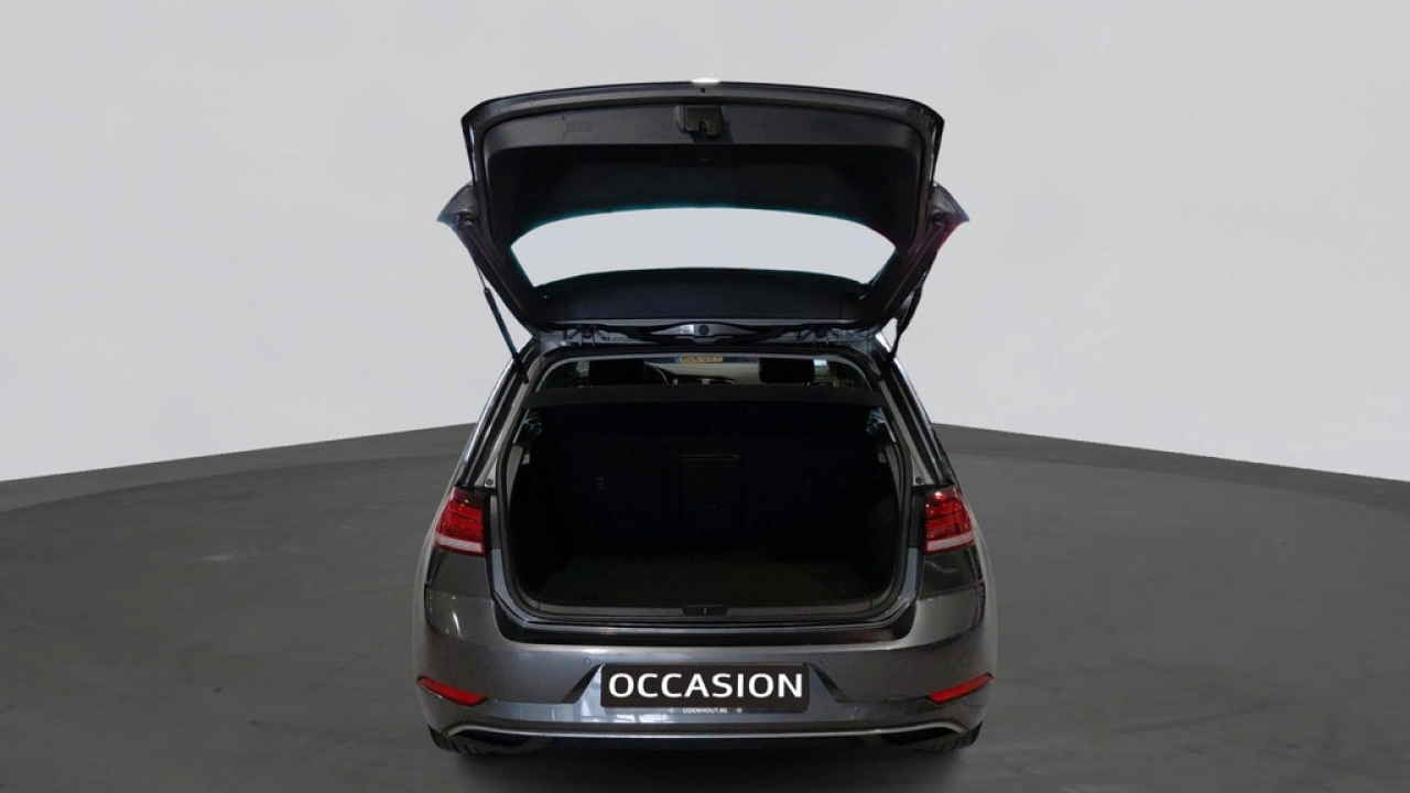 Volkswagen e-Golf E-DITION | Camera | Navigatie | Adapt Cruise control |