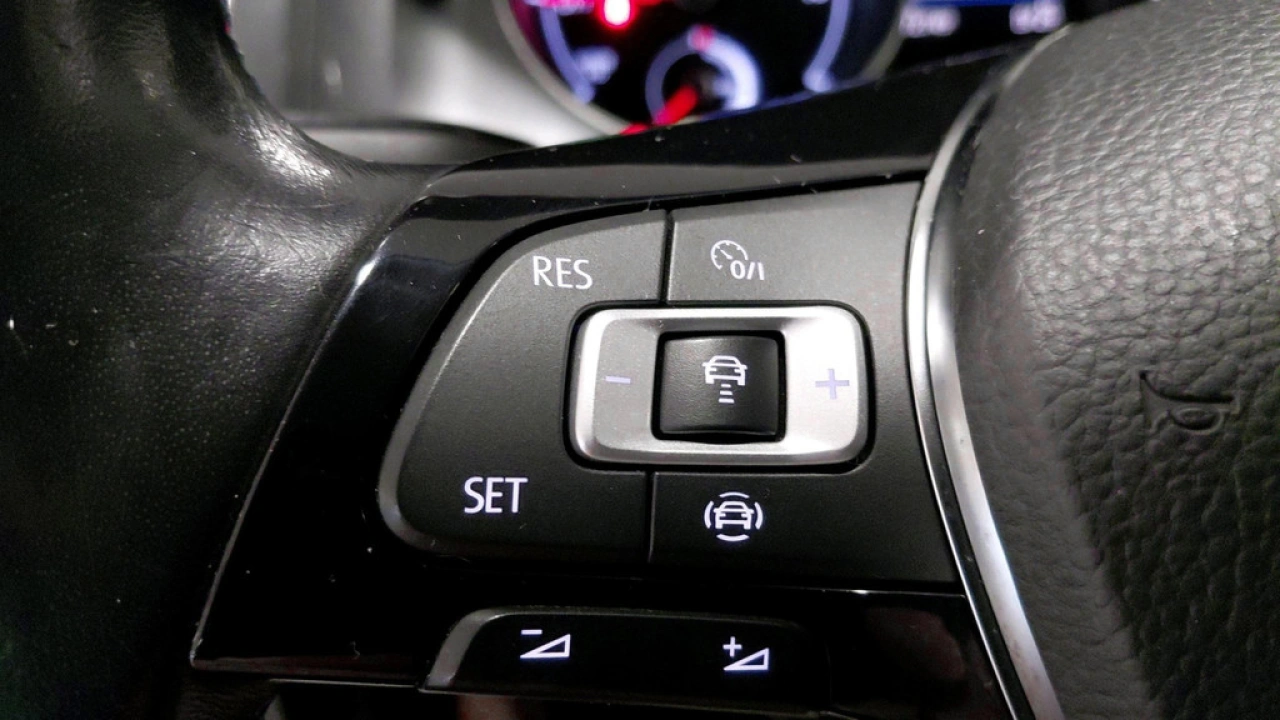 Volkswagen e-Golf E-DITION | Camera | Navigatie | Adapt Cruise control |