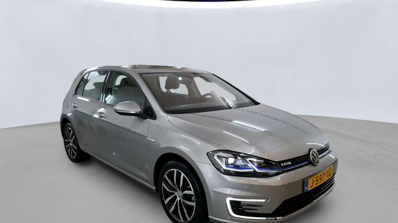 Volkswagen e-Golf E-DITION | 17