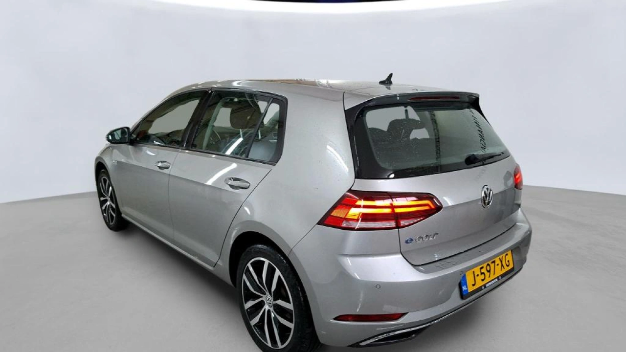 Volkswagen e-Golf E-DITION | 17