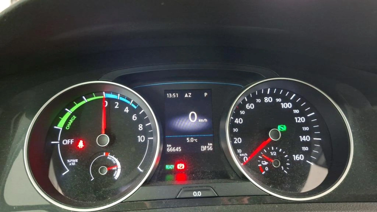 Volkswagen e-Golf E-DITION | 17