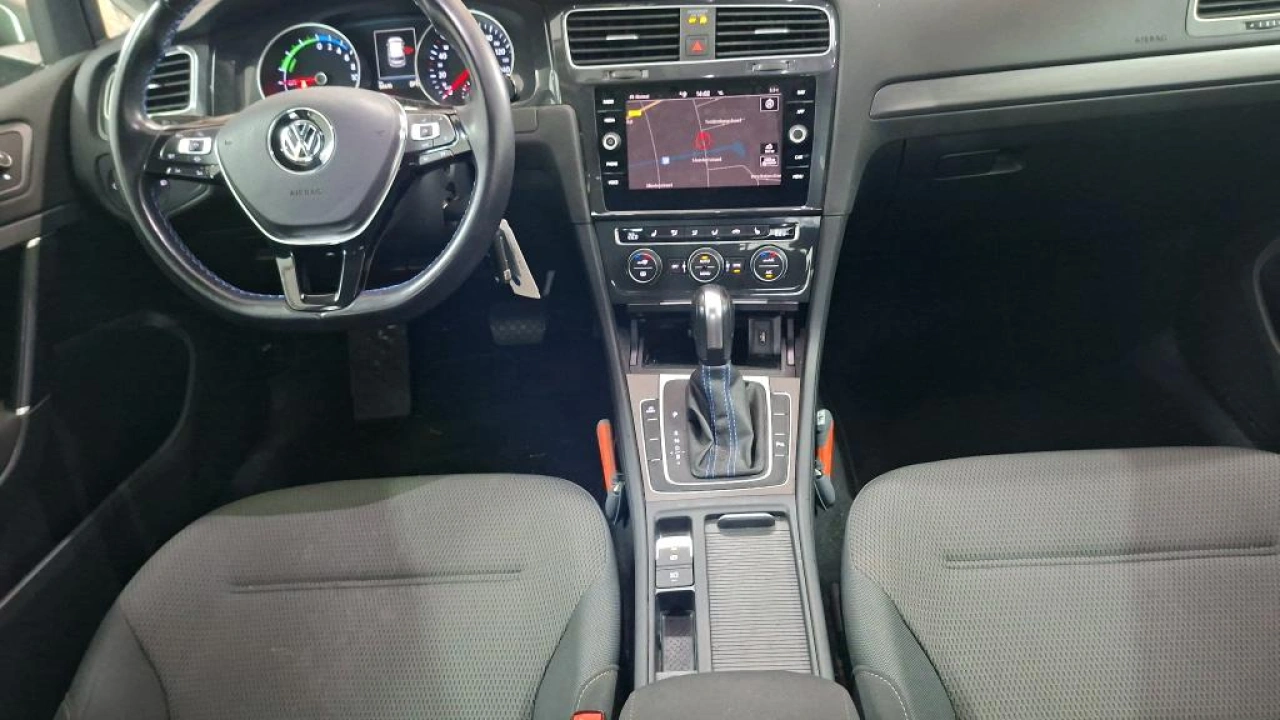 Volkswagen e-Golf E-DITION | 17