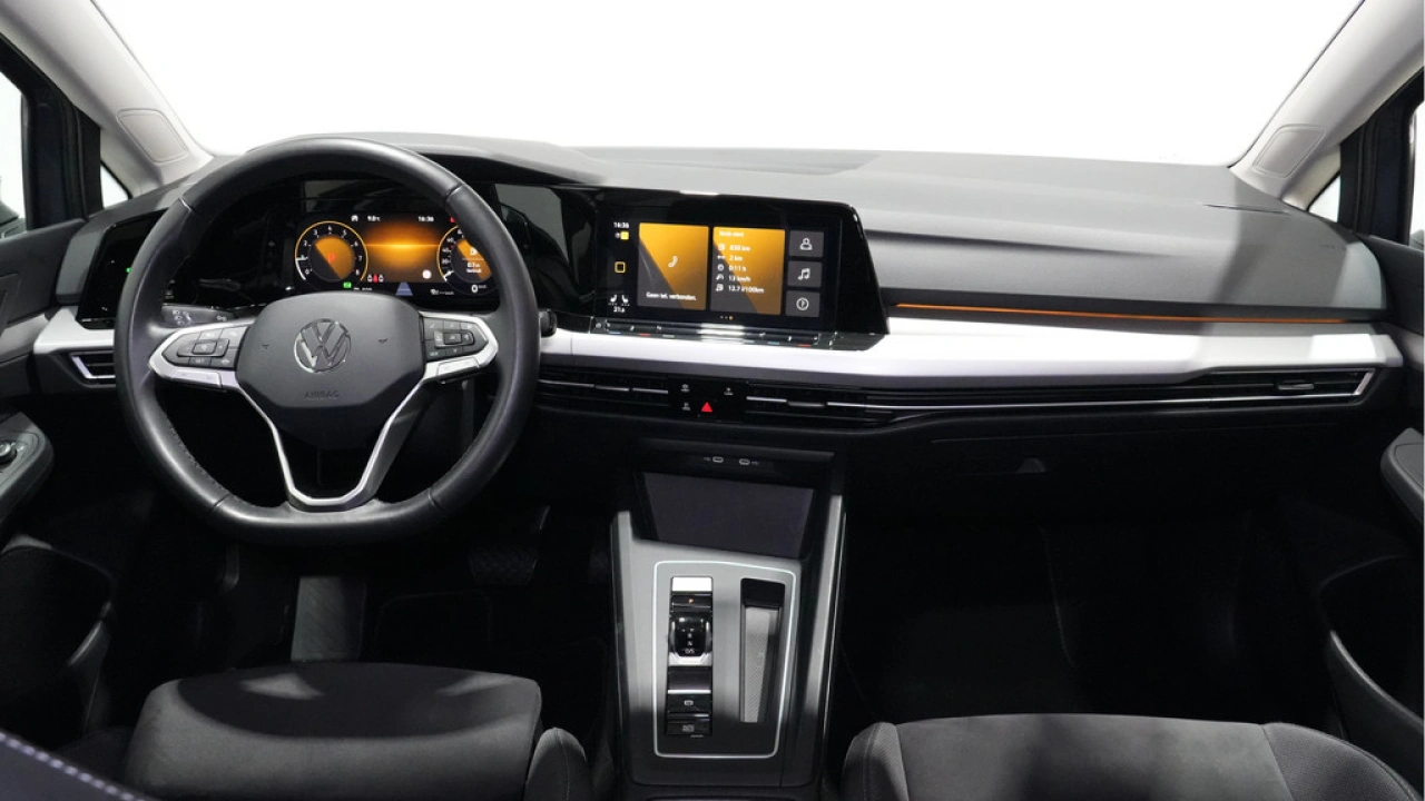 Volkswagen Golf 1.0 eTSI 110pk DSG Life Business