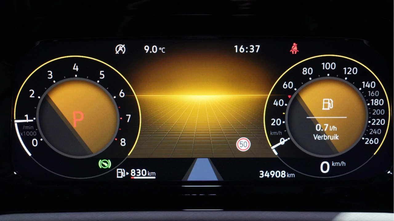 Volkswagen Golf 1.0 eTSI 110pk DSG Life Business