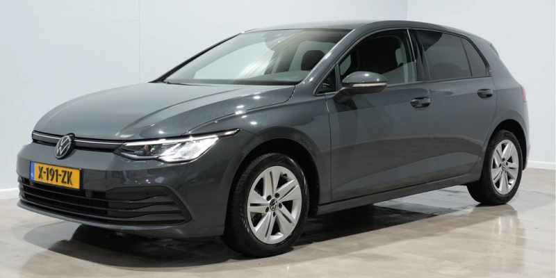 Volkswagen Golf 1.0 eTSI 110pk DSG Life Business