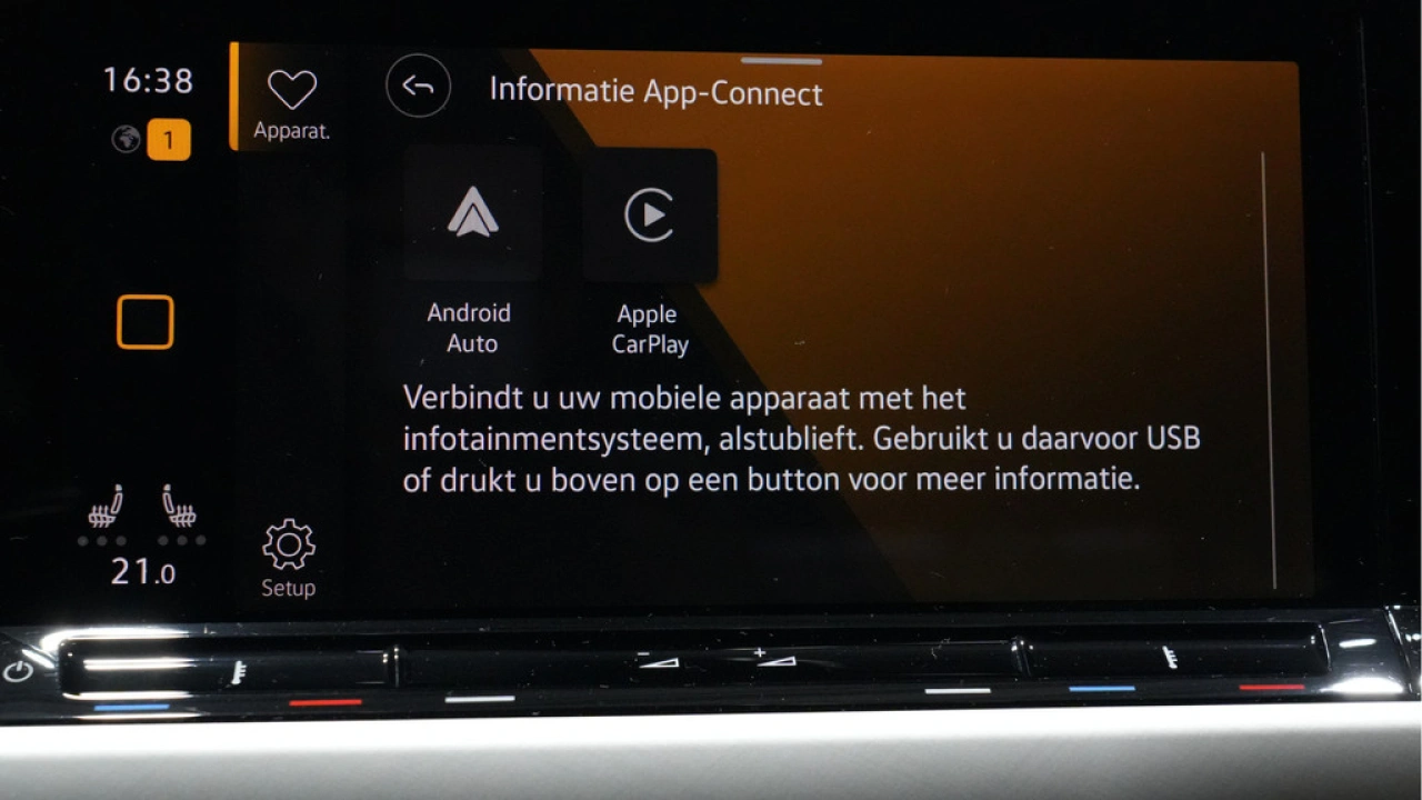 Volkswagen Golf 1.0 eTSI 110pk DSG Life Business