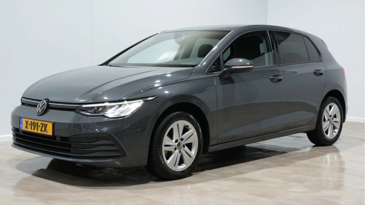 Volkswagen Golf 1.0 eTSI 110pk DSG Life Business