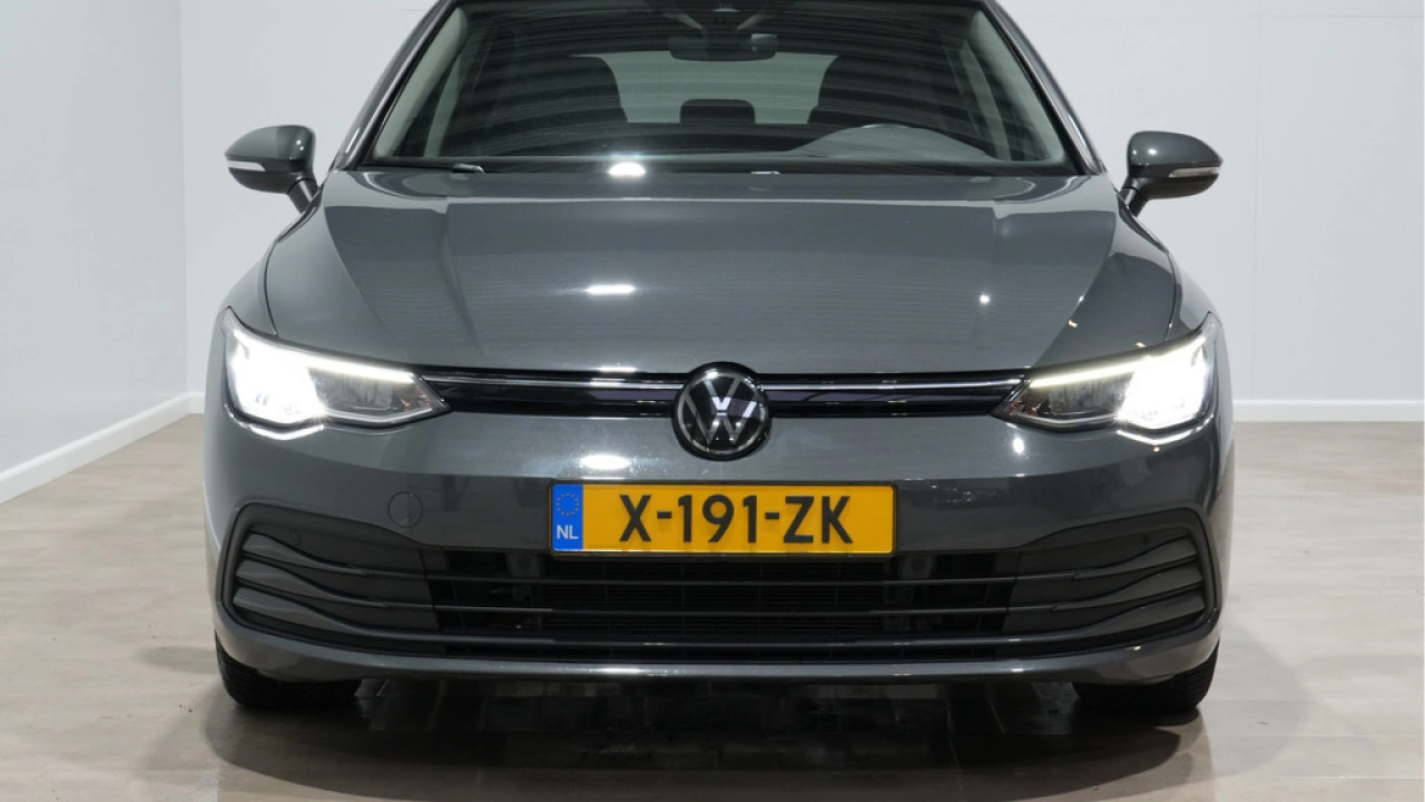 Volkswagen Golf 1.0 eTSI 110pk DSG Life Business